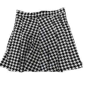 SHEIN houndstooth skirt size XS